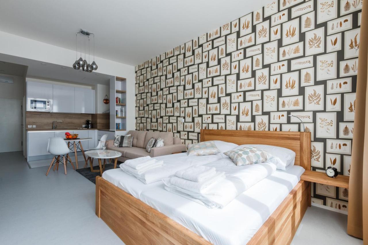 Designer Studio In New Town By Prague Days Apartment Exterior photo